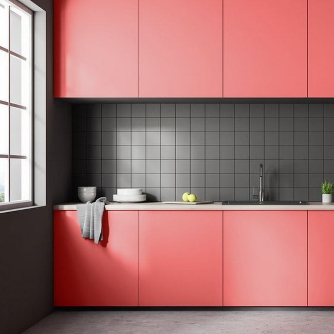 Cocina en salmón y gris