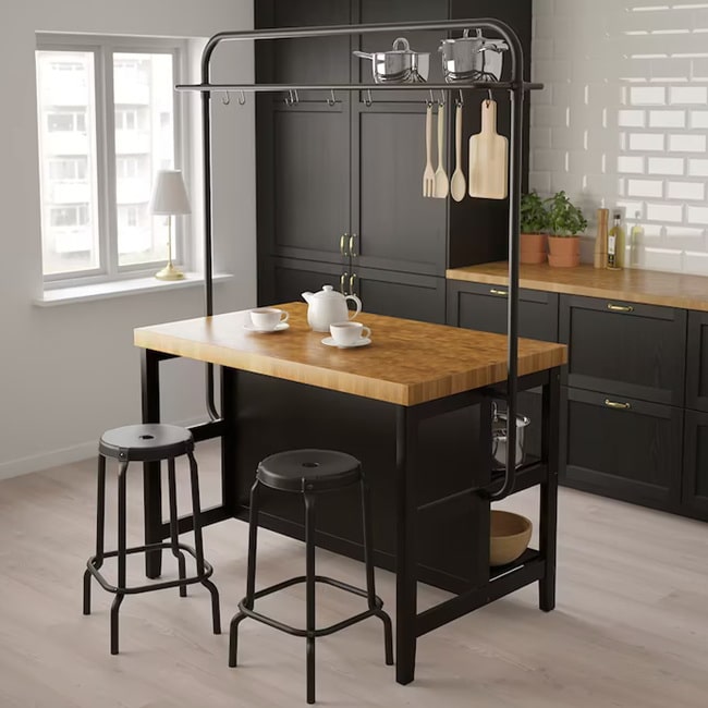 Isla de cocina IKEA estilo industrial