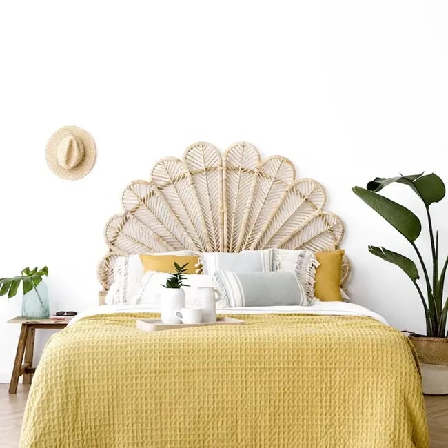 Cabecero de cama de ratán