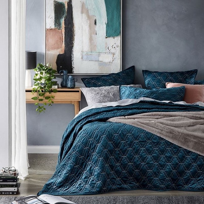 Dormitorio en gris y azul verdoso