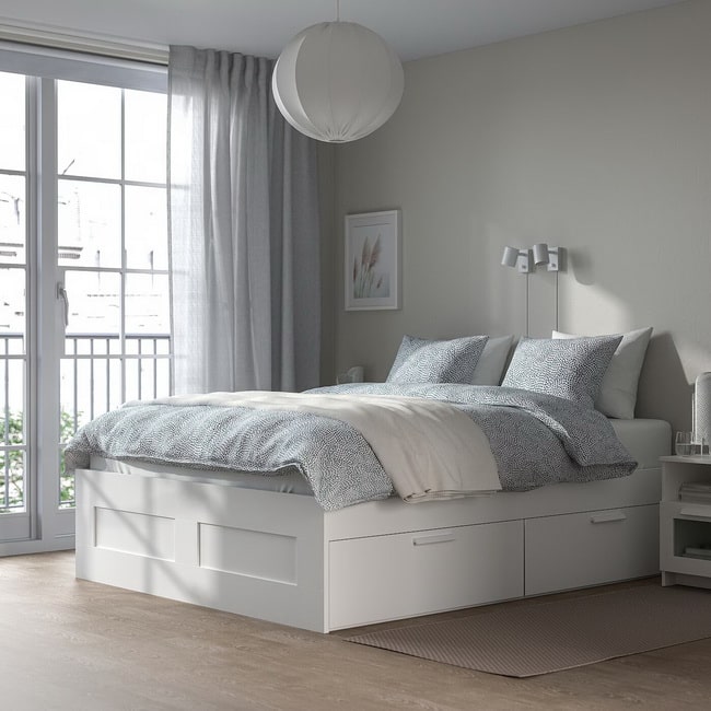 Dormitorio estilo nórdico sin cabecero