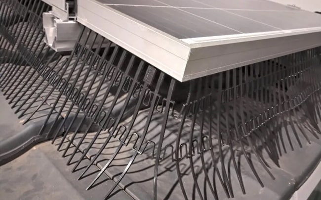 Protección antipájaros para paneles solares