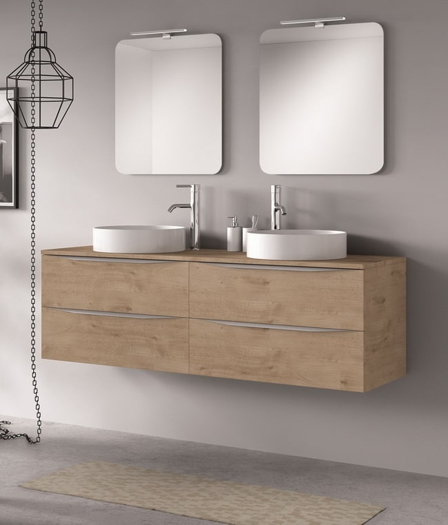Baños minimalistas con dos lavamanos