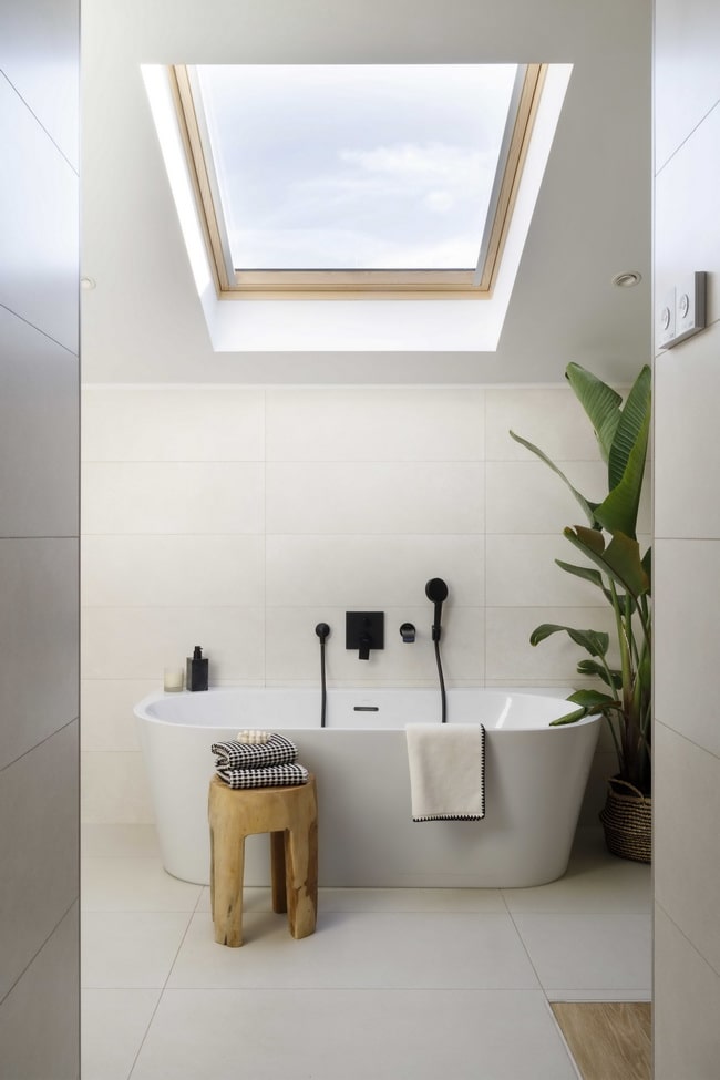Tragaluz en el baño