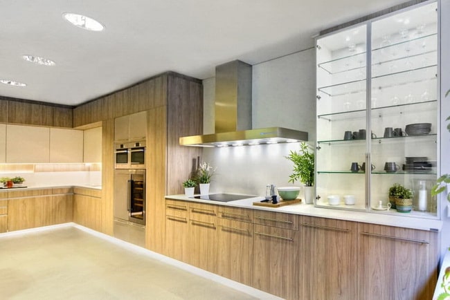 Muebles de cocina con acabado madera