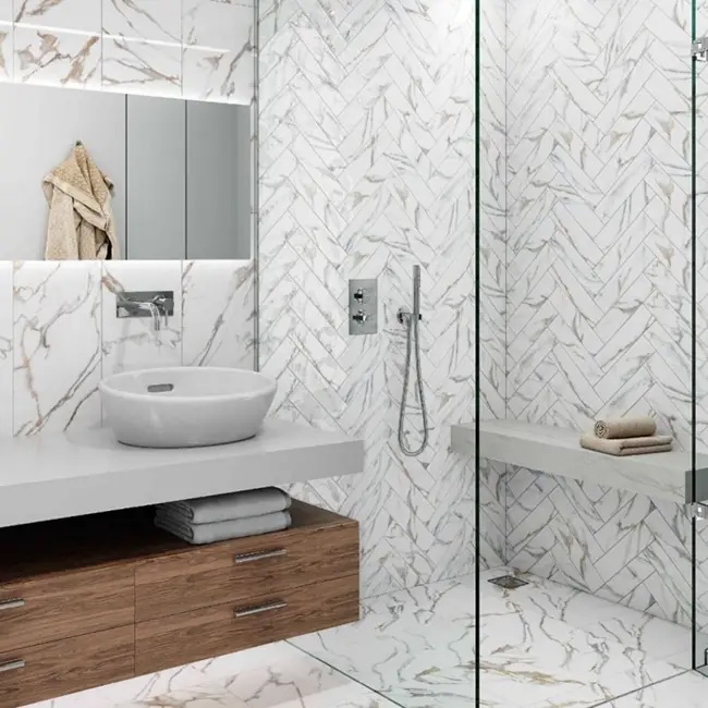 Cómo combinar azulejos en duchas