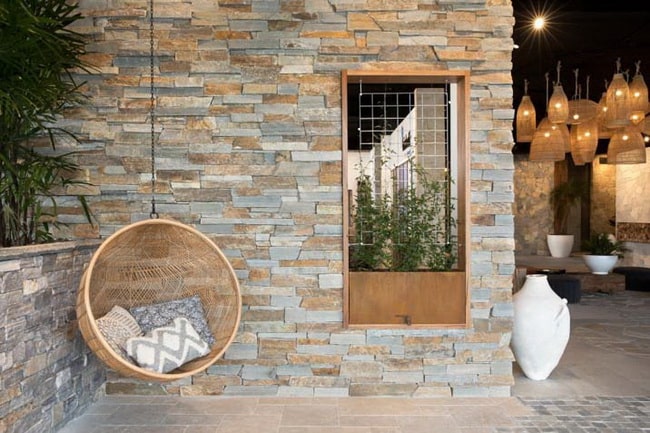 Piedra en paredes exteriores