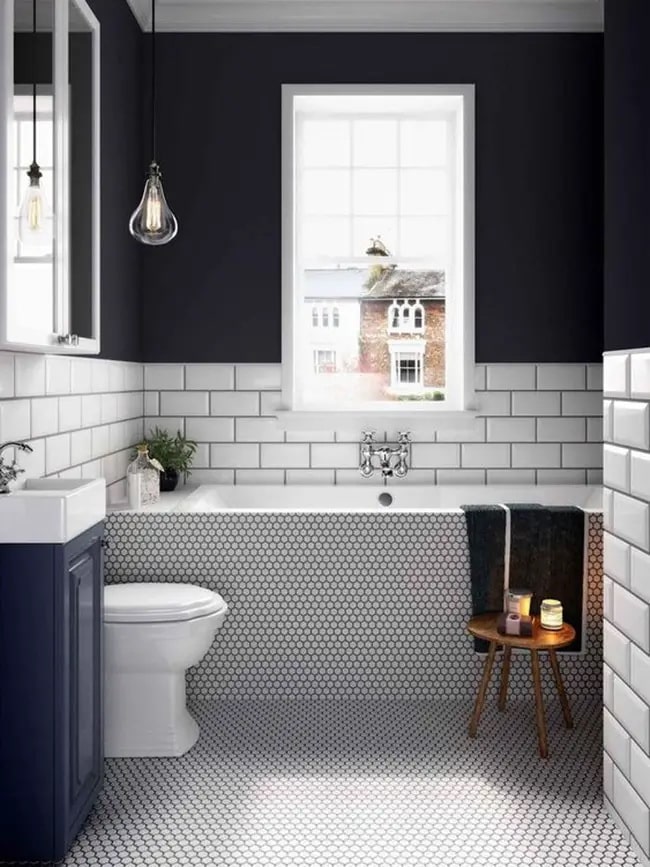 Baño en blanco y negro