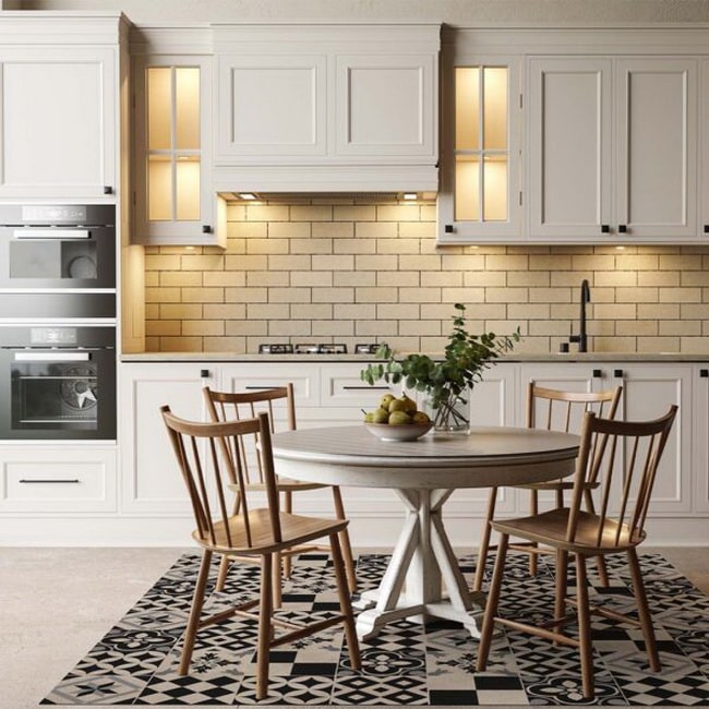 Cocina comedor con alfombra vinílica