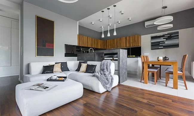 Cocina abierta al salón estilo moderno
