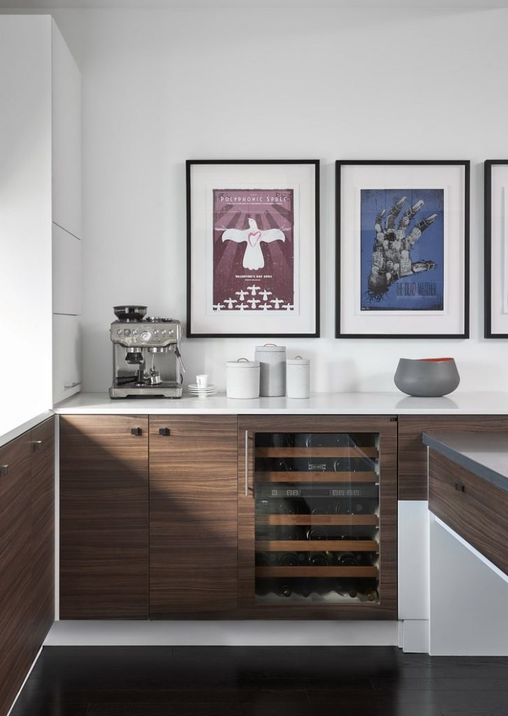 cocina gris y café