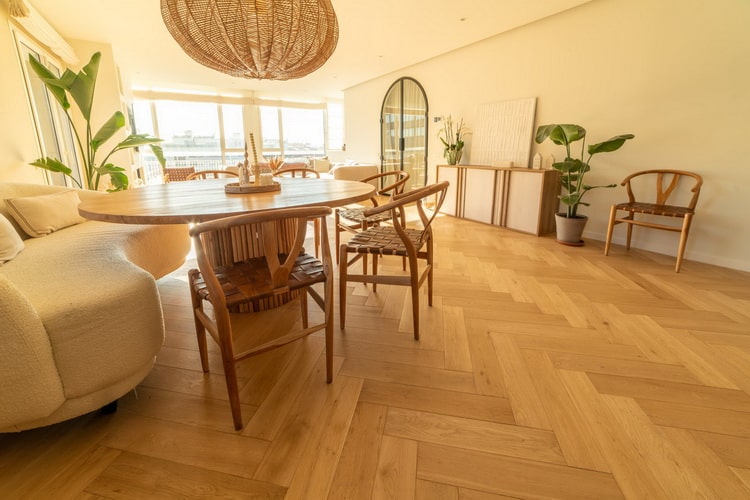 Diseño de interiores con suelos de madera exclusivos de Yvyra