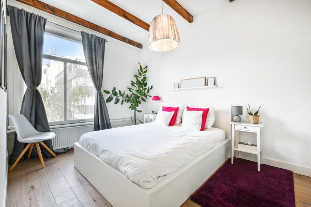 Ideas para decorar un dormitorio matrimonial con estilo y confort