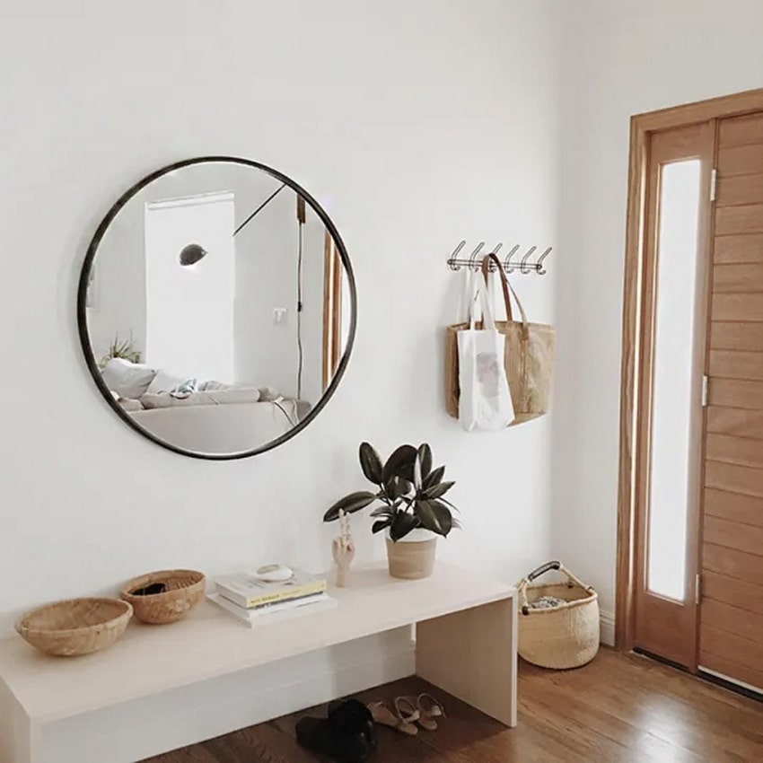 Espejos grandes en recibidores modernos