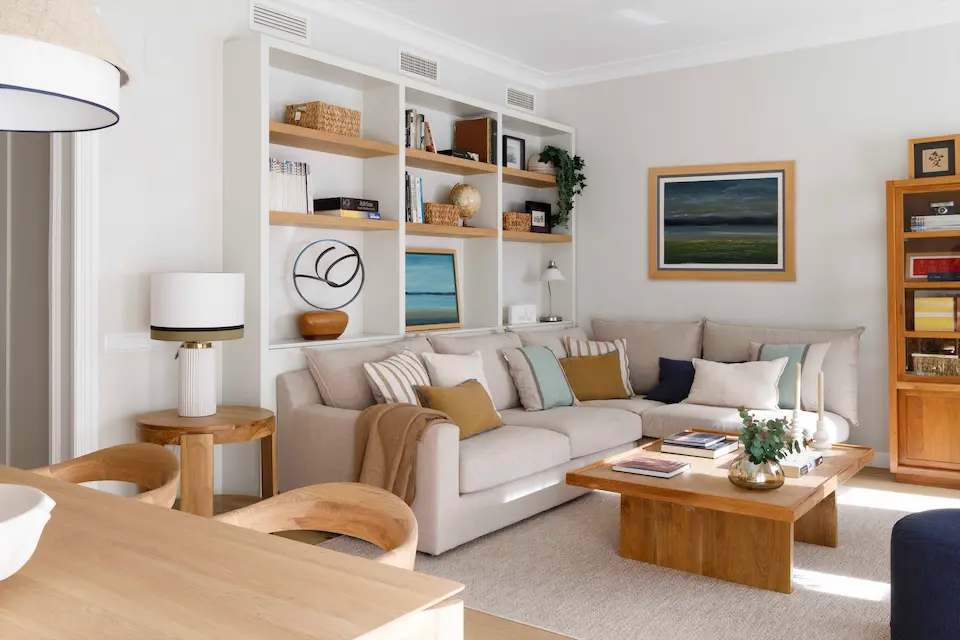 Sala multiusos integrada al comedor